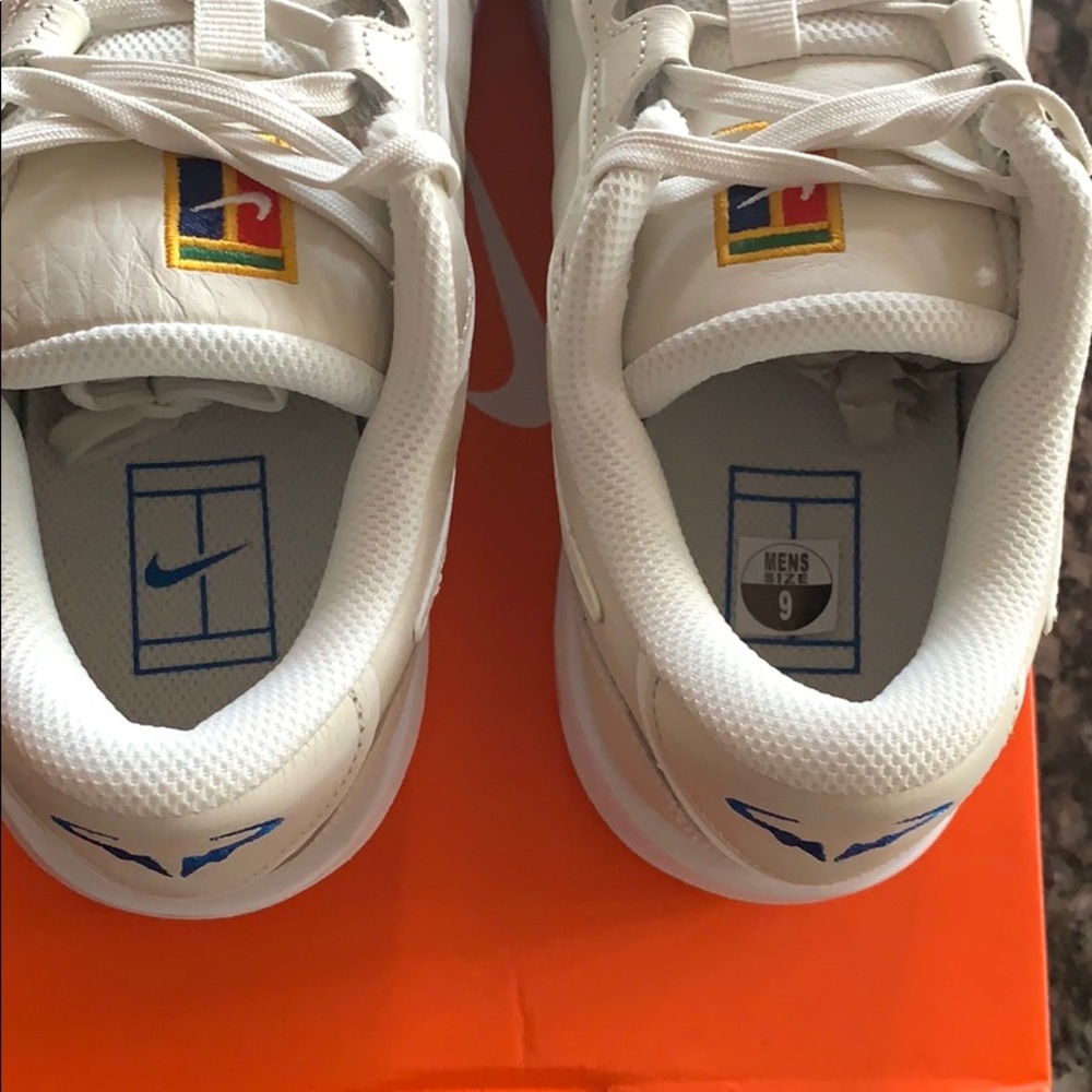 Nike Court Air Max Vapor Wing Premium Tennis Shoes - Picture 4 of 5